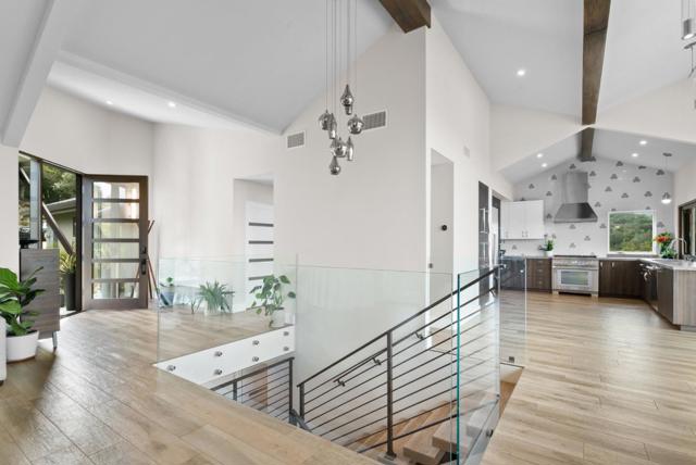 17808 Tourney Road, Los Gatos CA: https://media.crmls.org/mediaz/577ee350-8919-4a36-ad9c-bb552228baec.jpg