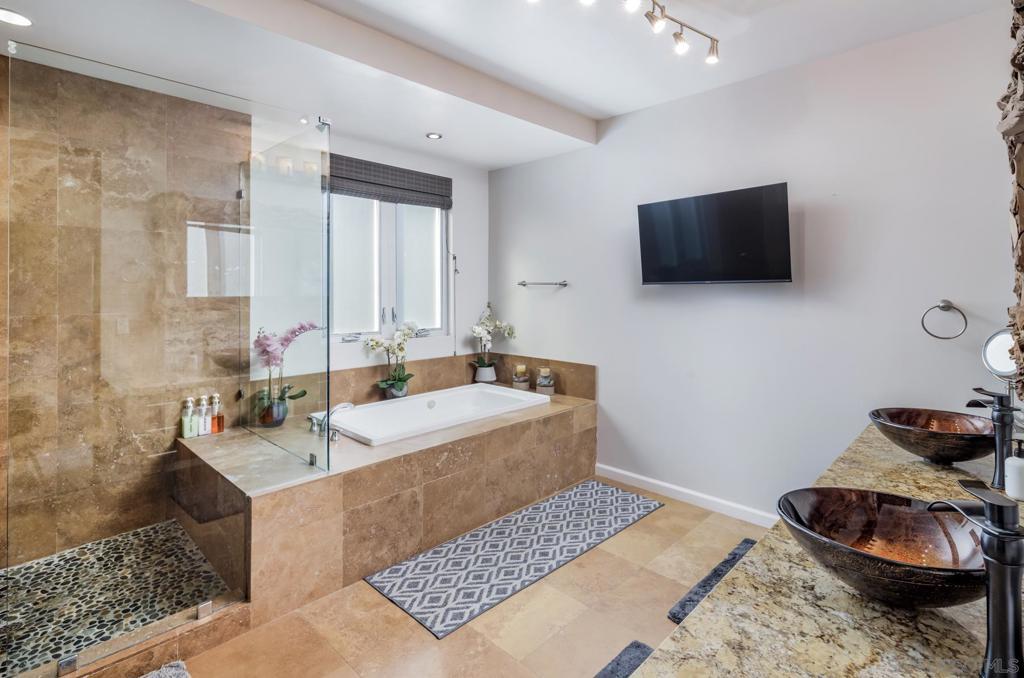 5390 Carlsbad Boulevard - photo 12