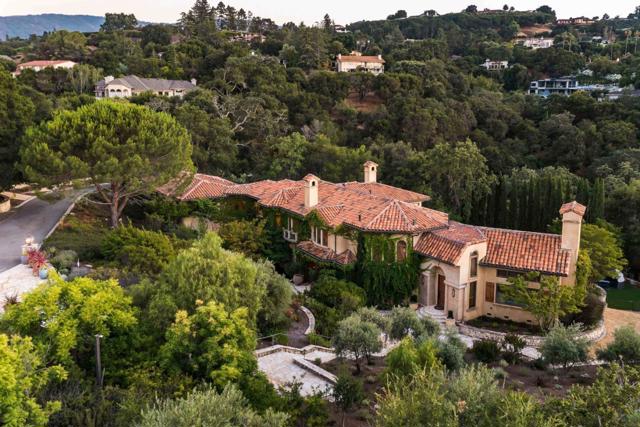 28500 Matadero Creek Lane, Los Altos Hills CA: https://media.crmls.org/mediaz/577f907d-6c06-488d-a721-7e1c62b2b304.jpg
