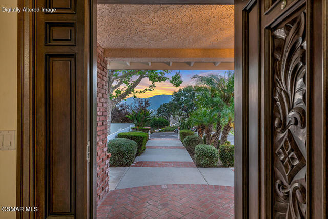 4183 Churchill Drive, Newbury Park CA: https://media.crmls.org/mediaz/577fb523-6afc-4afe-8274-defe1bbc6f57.jpg