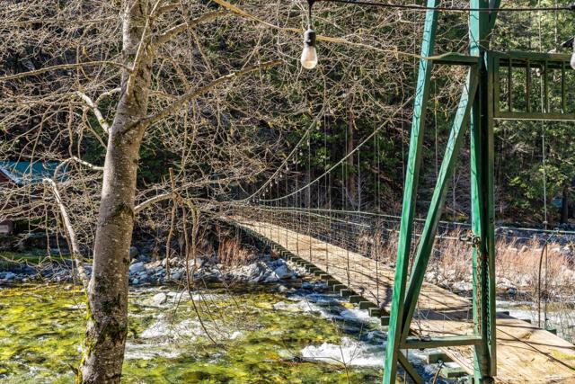 21791 Highway 49, Downieville CA: https://media.crmls.org/mediaz/57812fa4-6f95-49c3-a04c-796dea039f89.jpg