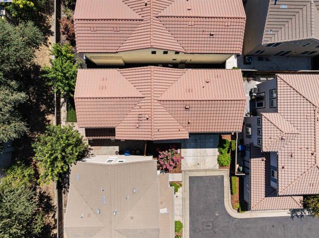 6505 Brando Loop, Fair Oaks CA: https://media.crmls.org/mediaz/5781d841-dc75-43f8-a118-fcca4172d8e7.jpg