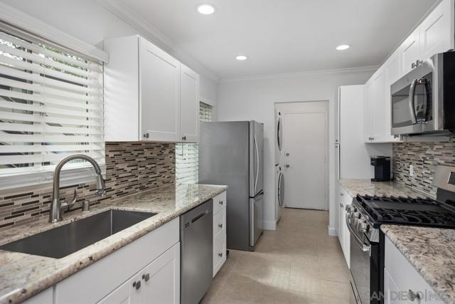 1106 E Santa Fe Ave, Fullerton CA: https://media.crmls.org/mediaz/57824e10-e513-4229-b97d-8bb189aa54b4.jpg