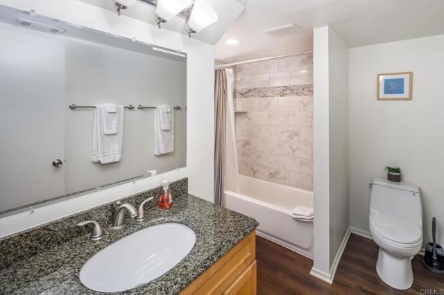303 305 Sanford Street, Encinitas CA: https://media.crmls.org/mediaz/5782c1a6-9de8-4853-8c68-191f10372e4e.jpg