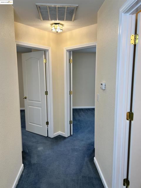 1371 Brooktrail Dr, Pittsburg CA: https://media.crmls.org/mediaz/578357fa-1247-4b30-9a6f-3df63c7681e6.jpg