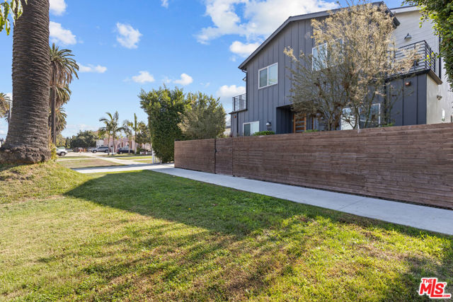 1202 Browning Boulevard, Los Angeles CA: https://media.crmls.org/mediaz/5783d67c-7cb5-4cbb-b84c-f1b499bb41bb.jpg