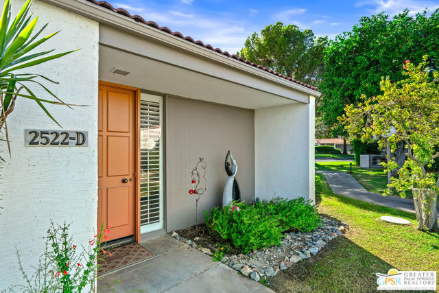 2522 N Whitewater Club Drive #D, Palm Springs, CA 92262