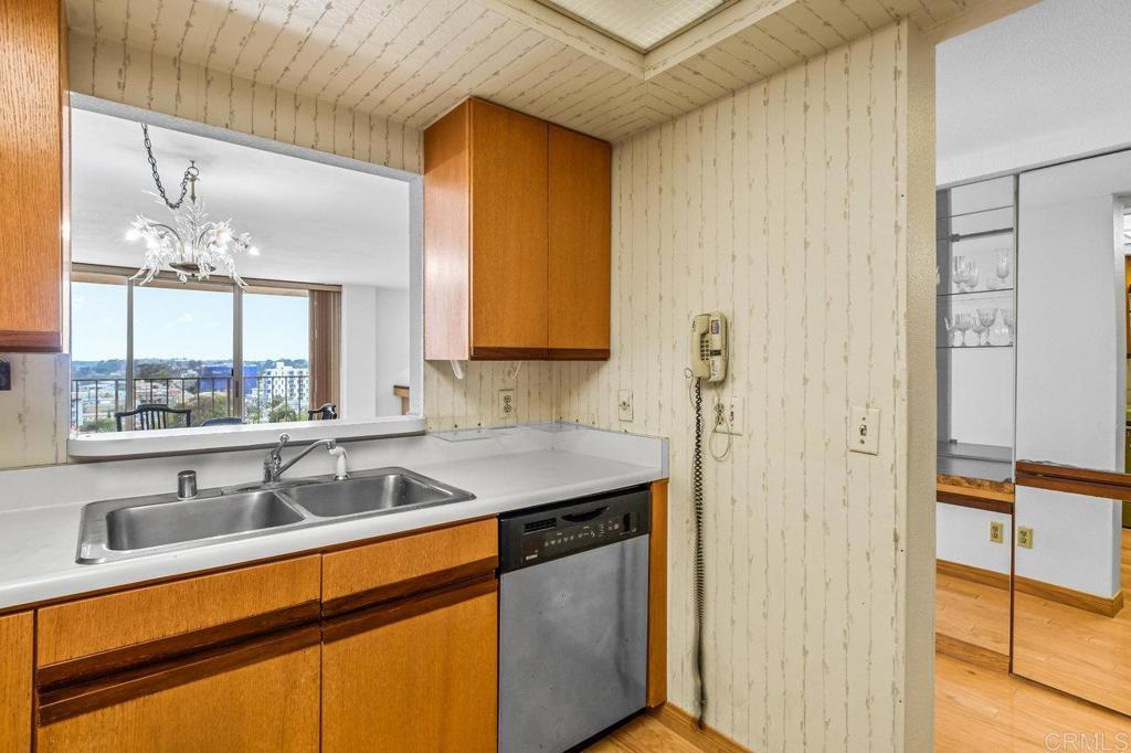 3635 7th Ave - photo 6