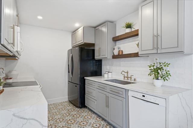 Detail Gallery Image 12 of 34 For 1420 Hilltop Dr #403,  Chula Vista,  CA 91911 - 2 Beds | 2 Baths