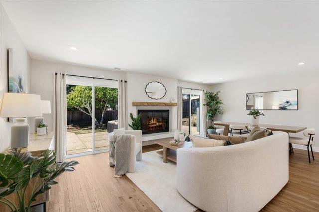 806 Clubhouse Drive, Aptos CA: https://media.crmls.org/mediaz/57845b1b-d256-43f6-8d4e-d38662406613.jpg
