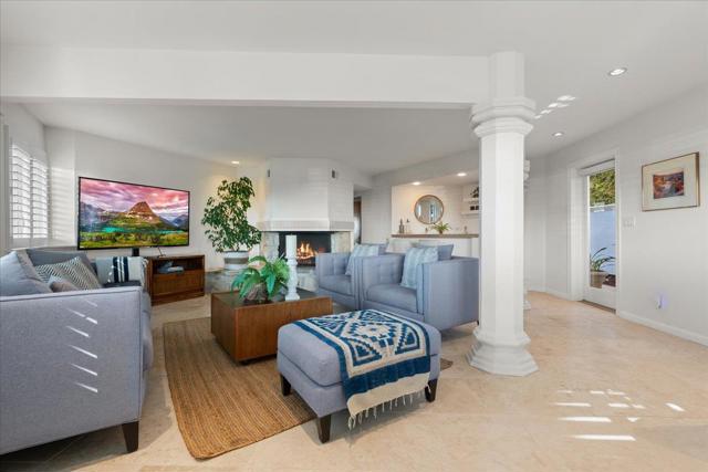 433 Seaview Drive, Aptos CA: https://media.crmls.org/mediaz/57846c56-b65f-4586-b7d6-3b2b7423cb4c.jpg