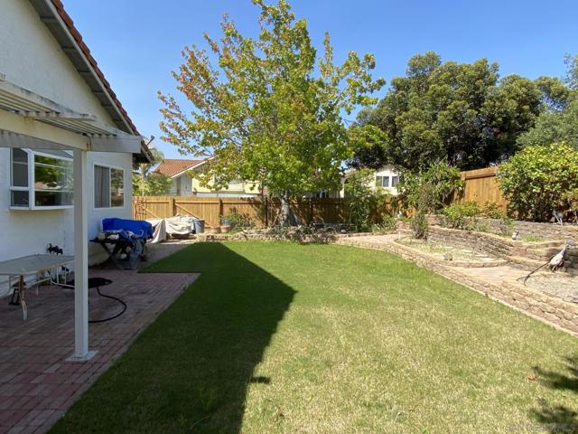 1543 Calle Violetas, Encinitas CA: https://media.crmls.org/mediaz/5784f863-e6c6-4393-a320-930aaf30fe64.jpg