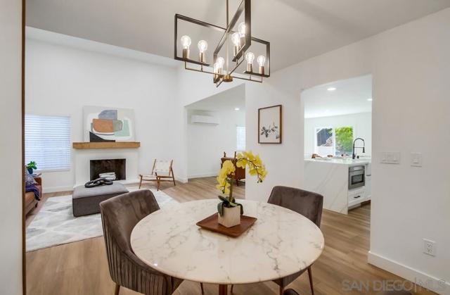 13113 Calle De Las Rosas, San Diego CA: https://media.crmls.org/mediaz/578508f8-5abe-4783-aaec-62e7609d1457.jpg