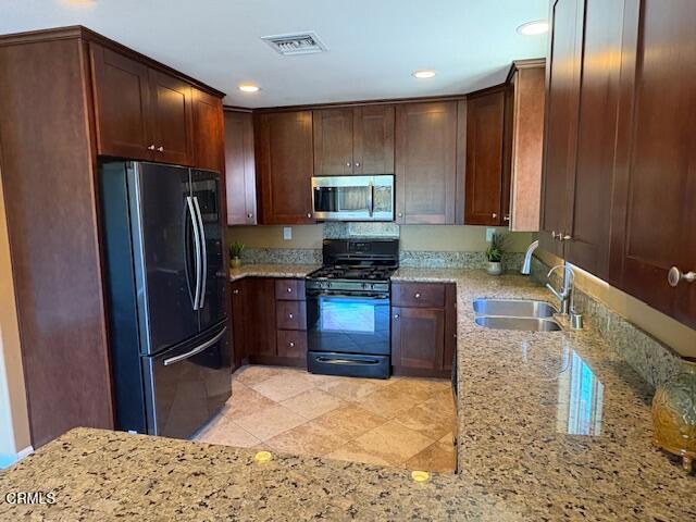 Detail Gallery Image 6 of 33 For 4144 Blackwood St, Newbury Park,  CA 91320 - 3 Beds | 3 Baths