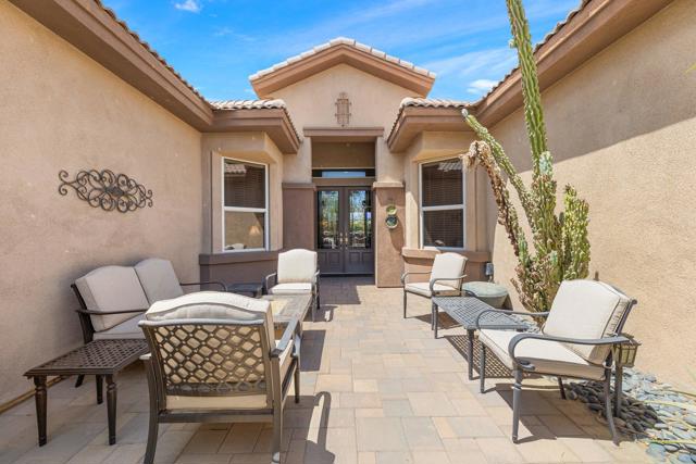 44085 Royal Troon Drive, Indio CA: https://media.crmls.org/mediaz/5786742c-b7d6-40f0-9a14-69bb94c14709.jpg