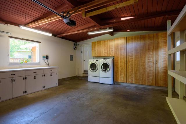 471 Victory Avenue, Mountain View CA: https://media.crmls.org/mediaz/5787c21d-0a9b-4b6c-a97b-9ce14640a800.jpg