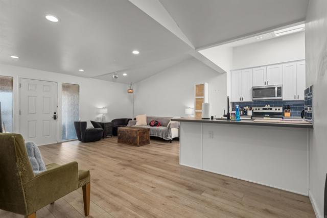 Detail Gallery Image 12 of 23 For 5369 Saxon St, San Diego,  CA 92115 - 4 Beds | 2 Baths