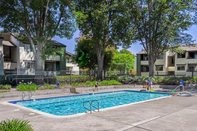777 San Antonio Road, Palo Alto CA: https://media.crmls.org/mediaz/57895675-8b49-4718-87ca-95132783d33a.jpg
