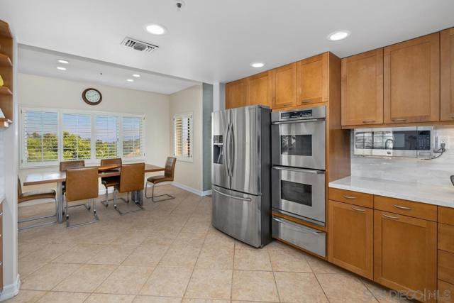 4753 Gabriel Way, La Mesa CA: https://media.crmls.org/mediaz/578a20b4-646e-4121-9d43-47a4a5623a24.jpg
