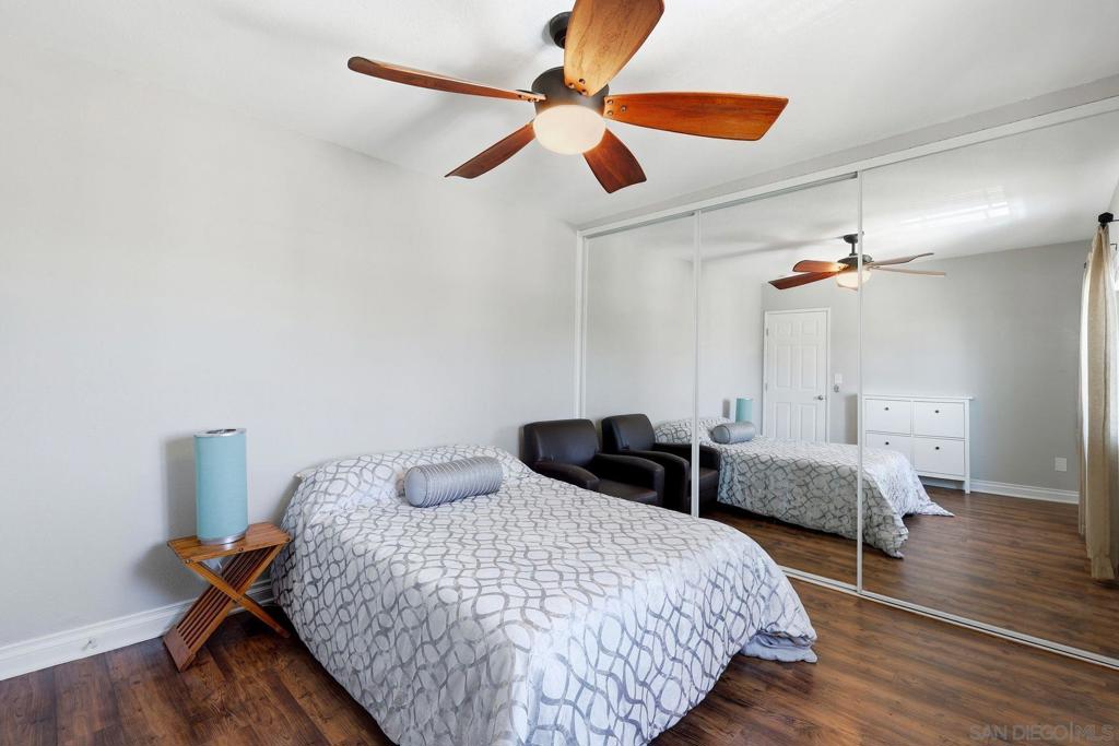 4747 Hamilton - photo 16