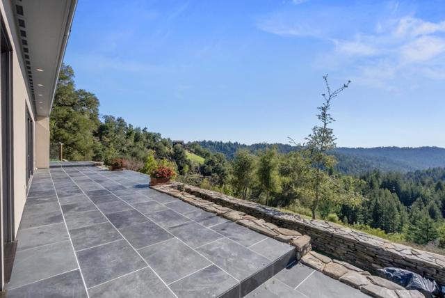15220 Upper Ellen Road, Los Gatos CA: https://media.crmls.org/mediaz/578ada04-1563-4a5d-9f01-7192b3237c3b.jpg