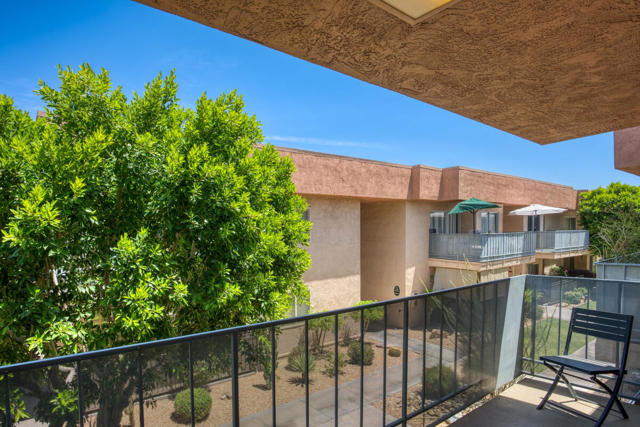 400 N Sunrise Way, Palm Springs CA: https://media.crmls.org/mediaz/578b07b9-22f5-4ec6-89f3-d6fa600e66f7.jpg