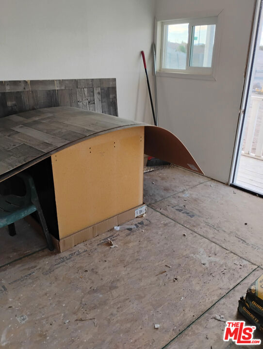 441 F Street, Needles CA: https://media.crmls.org/mediaz/578b3184-b35e-405f-abe3-98bedf14ebc3.jpg