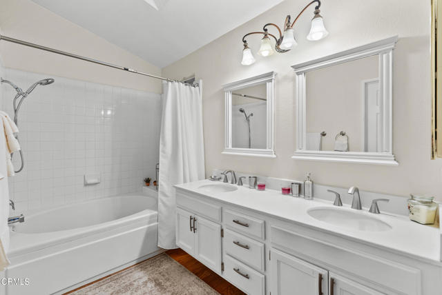 1306 Bluejay Street, Fillmore CA: https://media.crmls.org/mediaz/578bcf23-fcd2-43bf-93fa-10903813d1a7.jpg