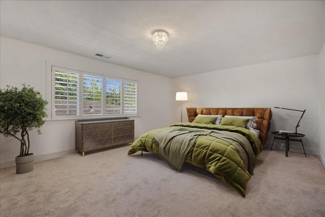600 Pennsylvania Avenue, Los Gatos CA: https://media.crmls.org/mediaz/578bd2f4-e52c-41ef-8dd8-76f44a42fba6.jpg