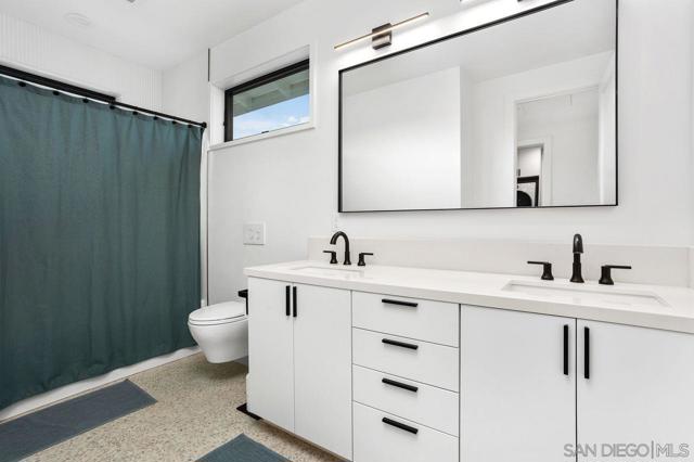 Image 21 of 40 For 5301 Los Robles