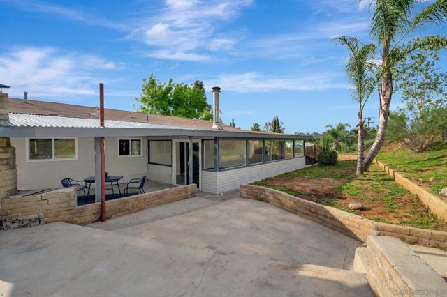 3943 Nereis Dr, La Mesa CA: https://media.crmls.org/mediaz/578cb289-aac3-4691-8c3b-fc028c7688e0.jpg