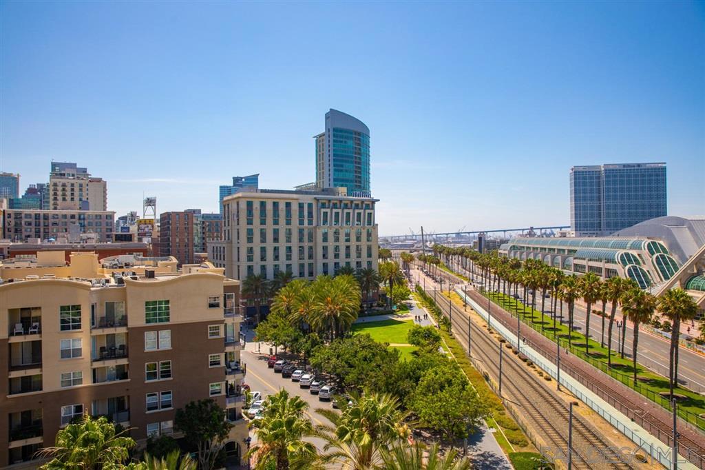 MLS #250037576SD image #12