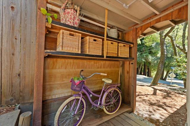 900 Lakeside Drive, Felton CA: https://media.crmls.org/mediaz/578e2eb0-81c6-4de7-811c-2ffe66a5d8cf.jpg