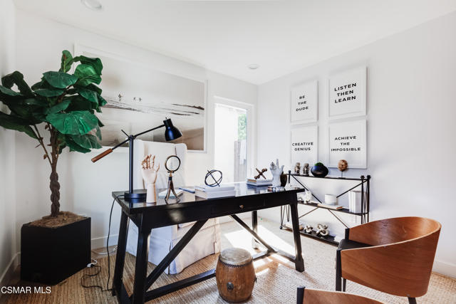 14322 W Collins Street, Sherman Oaks CA: https://media.crmls.org/mediaz/578e63b0-43c9-4033-a6e7-fbe3112c5efb.jpg