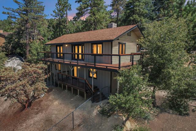 54091 Northridge, Idyllwild CA: https://media.crmls.org/mediaz/57902782-c118-4293-b870-af19b803215b.jpg