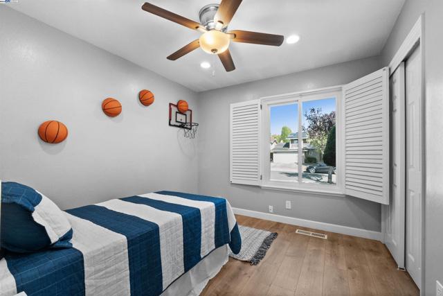 5095 Nottingham Ct, Newark CA: https://media.crmls.org/mediaz/579030d9-36e5-4e99-9eed-65afe11ff68a.jpg