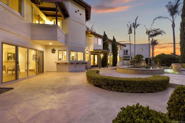 12206 Fairway Pointe Row, San Diego CA: https://media.crmls.org/mediaz/579072f4-7b3a-4975-b1d7-31908b68cfb6.jpg
