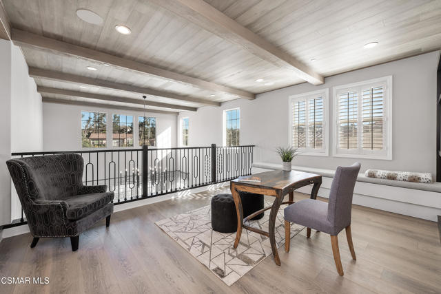 2492 Rondell Road, Camarillo CA: https://media.crmls.org/mediaz/57907e91-f95c-4924-8e54-a761ecaf48d4.jpg