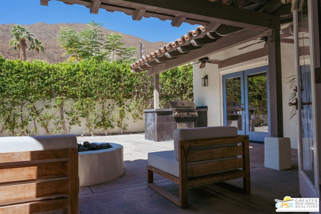 103 W Camino Encanto, Palm Springs, CA 92264