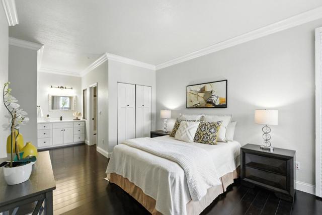 425 Cork Harbour Circle,  CA: https://media.crmls.org/mediaz/57917011-4876-453c-aa02-db2eac093223.jpg