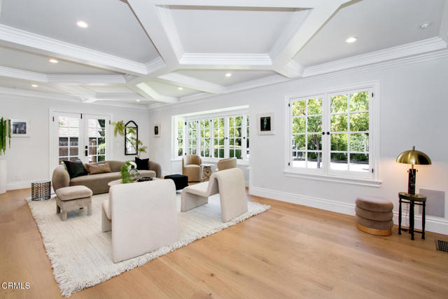 1036 S Madison Avenue, Pasadena CA: https://media.crmls.org/mediaz/5792f62a-9c95-47e5-b791-308f4e59b29c.jpg