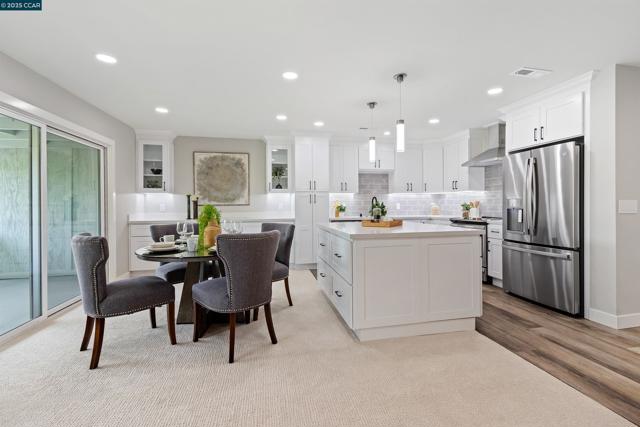 1161 Leisure Ln, Walnut Creek CA: https://media.crmls.org/mediaz/5792f827-96ed-4f0e-9b94-1c30f11842a4.jpg