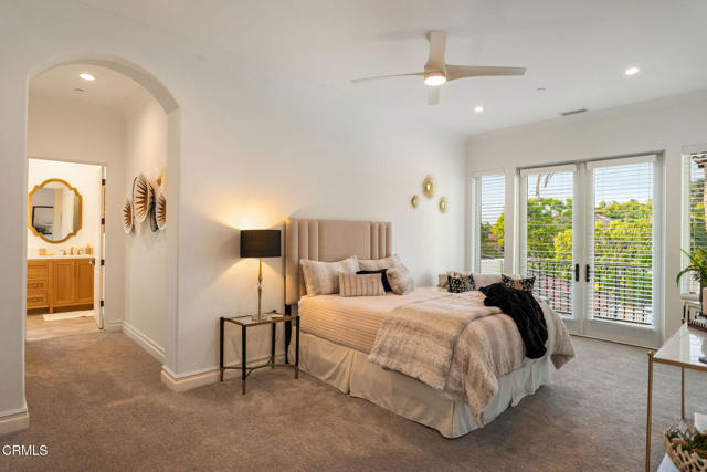 1069 Corte Barroso, Camarillo CA: https://media.crmls.org/mediaz/57935232-c7cd-4f4b-9aae-5da11b552352.jpg
