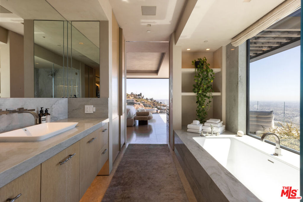 MLS #26985727 image #22