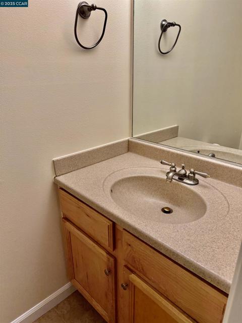 1564 Candelero Drive, Walnut Creek CA: https://media.crmls.org/mediaz/579372c5-159c-46eb-a369-55dc84b1e2bb.jpg