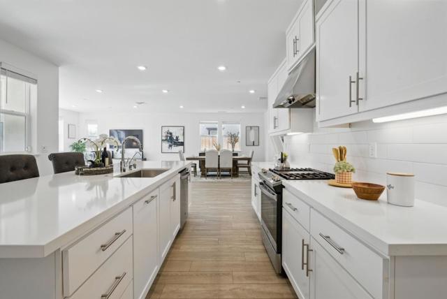 7081 Kirigin Way, Gilroy CA: https://media.crmls.org/mediaz/5794316e-02d2-4fe1-84ac-b4f6ed19f21d.jpg