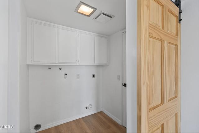 3470 CHIEF Circle, Thousand Oaks CA: https://media.crmls.org/mediaz/57947b2d-e77f-4ec1-b14d-0499507e32cb.jpg