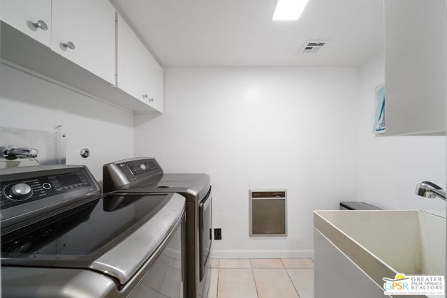 695 N Monterey Road, Palm Springs CA: https://media.crmls.org/mediaz/579536b9-d573-4125-8d30-b0a48ccf14f3.jpg