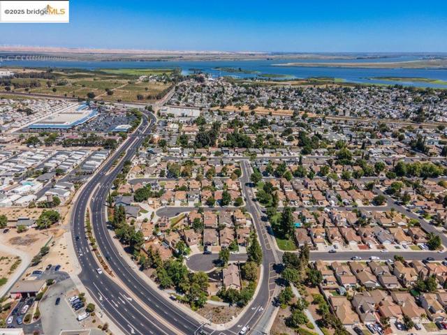 1927 Babbe St, Oakley CA: https://media.crmls.org/mediaz/57957d25-f564-4edd-917b-c1fc4441a5b2.jpg