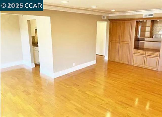 310 N Civic Drive, Walnut Creek CA: https://media.crmls.org/mediaz/5795d764-9858-4f3b-8d6f-3fd6d53c411e.jpg